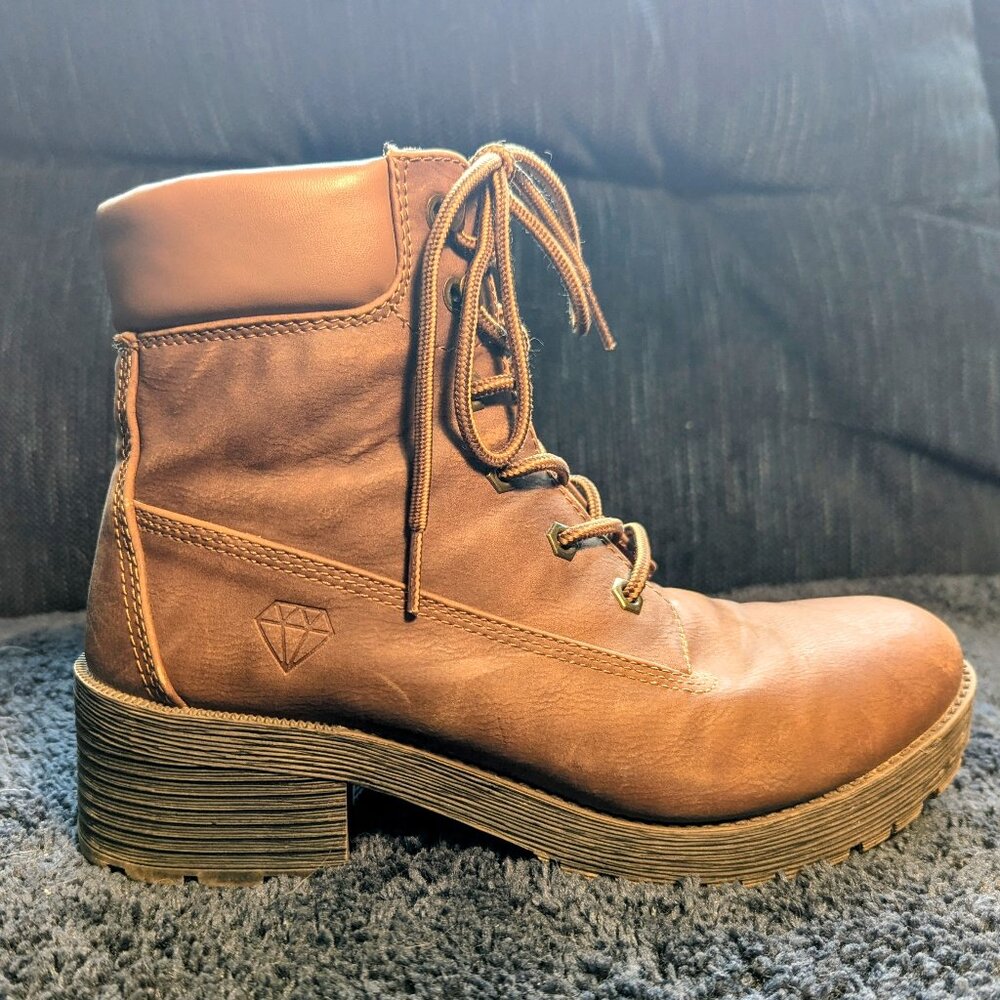 Rock & Candy boots, size 9
